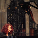 Joanna MacGregor CBE Joanna MacGregor playing piano
